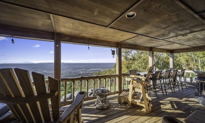 Valley Head Cabin | Gorgeous panoramic mountain views from the hot tub!