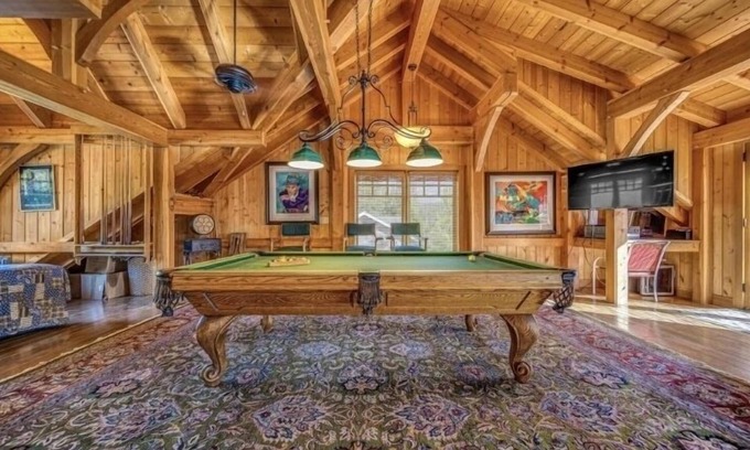 Westwood House | Gorgeous timber frame, 2 master suite home overlooking Lake Almanor