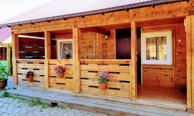 Bol'shoye Goloustnoye House | Gostevoi Dvor Anna