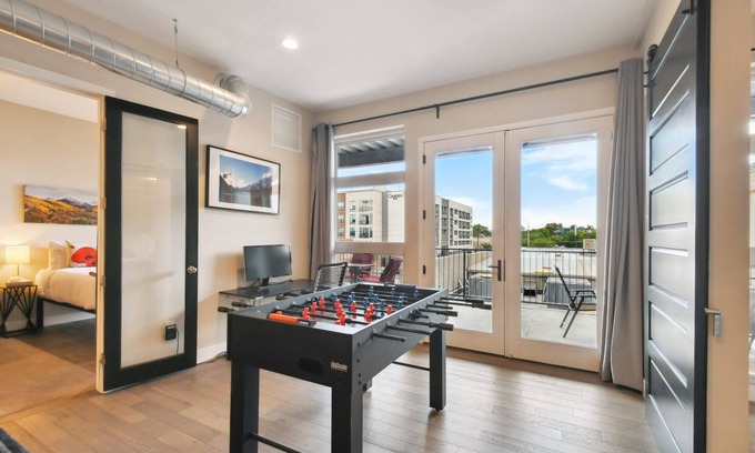 River North Art District Condo | Graffiti & Skyline | RiNo Art Lofts