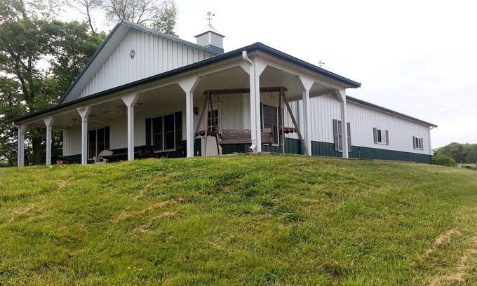Michael Cabin | Graham Farm Cabin.