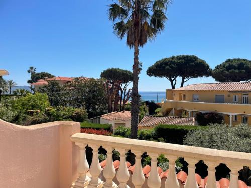 Cavaliere House | Grain de sable, les pieds dans l'eau