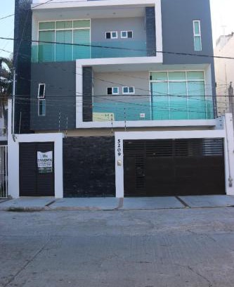 Zona Dorada Apartment | Gran ubicación Departamento para 11 cerca de playa