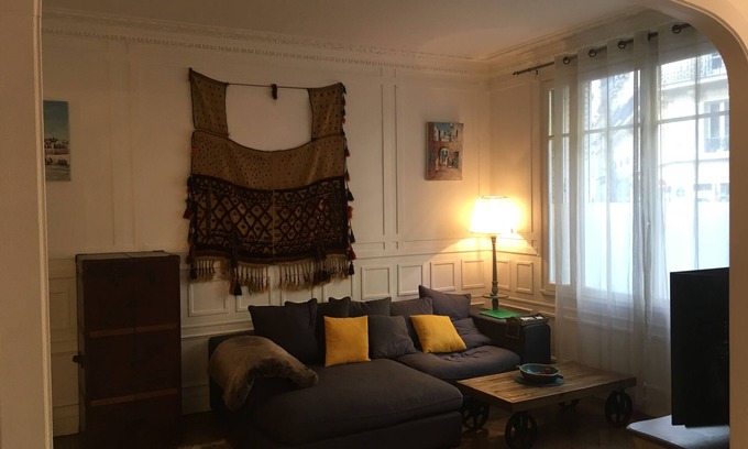 Quartier de Javel Apartment | Grand Appartement Haussmannien Proche de la Tour Eiffel et du Bois de Boulogne