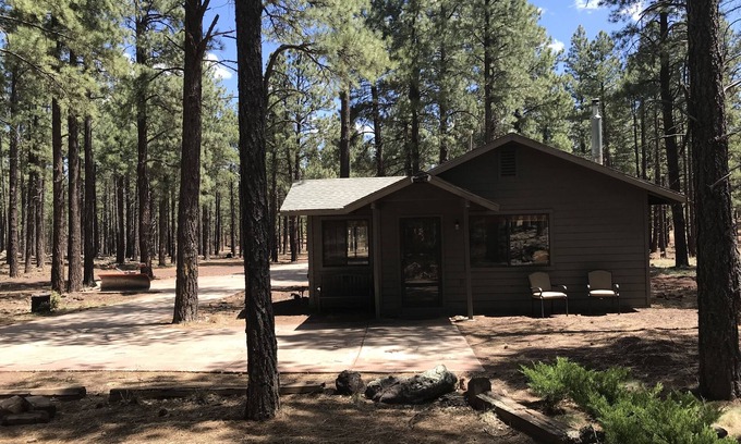 Parks Cottage | Grand Canyon Cottage@Historic Wrigley Ranch-Horseback Riding-Shooting-DogsOK!