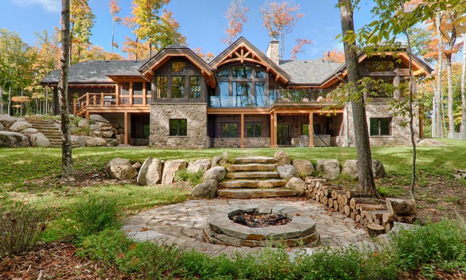 Mont-Tremblant House | Grand Foret Villa | Luxurious Chalet with Hot Tub and Outdoor Firepit/Tremblant Living
