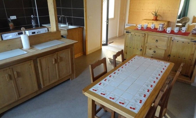 Paroisse des Monts de Bienne Apartment | Grand Gîte 136m2 Dans Ancienne Ferme du Haut-jura