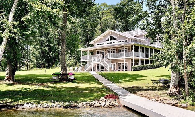 Spring City House | Grand Lake Home, Private Boat Dock | Sleeps 16!