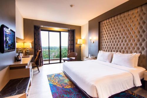 Bukittinggi Hotel | Grand Rocky Hotel Bukittinggi
