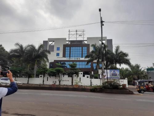 Latur Hotel | Grand Sarovar Portico, Latur