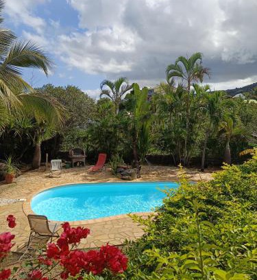 L'Etang-Sale Villa | grande villa étang salé les hauts