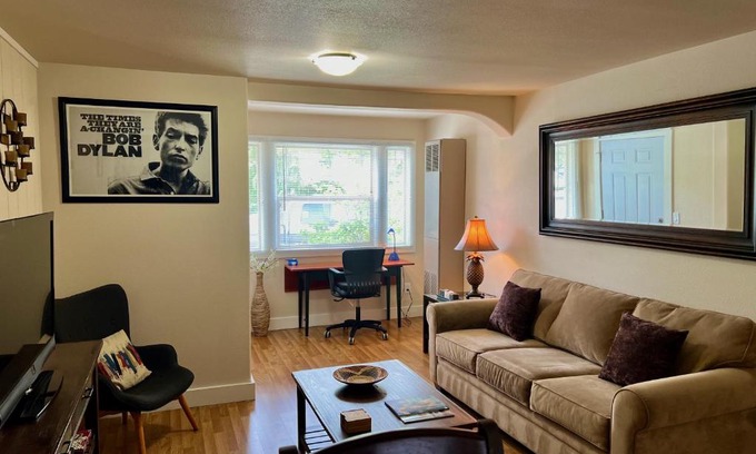 Sandpoint House | Great downtown Sandpoint location!