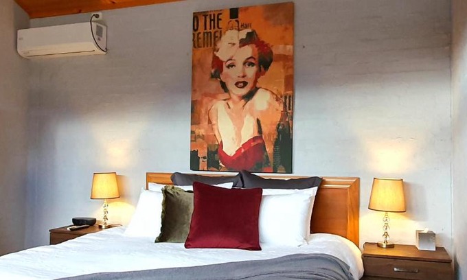 Gloucester Apartment | Great Escape Lofts