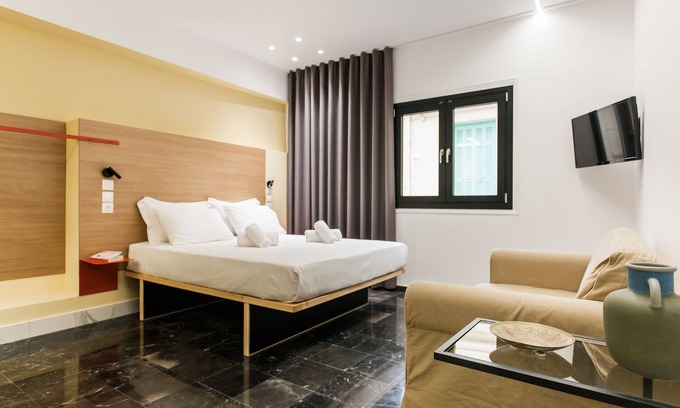 Thissio Apartment | Greece U Around Athens Thissio Suites