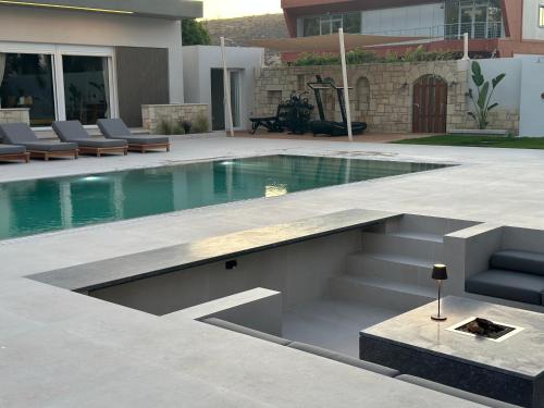Prasas Villa | Green Acre Villa