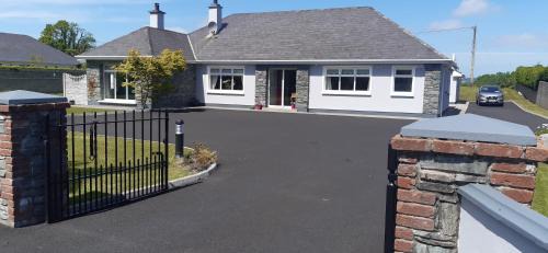 Aghadoe House | Green Acres Guesthouse- Accommodation Only