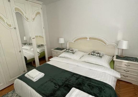 Kolo Apartment | Green Apartment