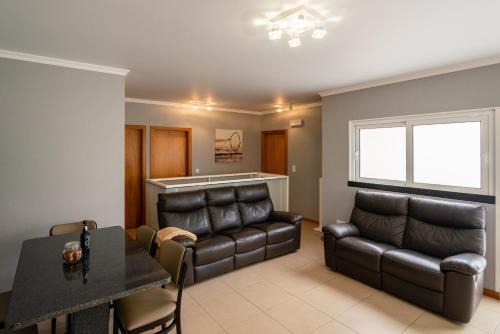 Machico Apartment | Green Doors - AC and free parking