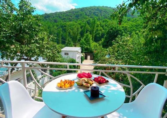 Dilijan Bed & Breakfast | Green Garden Guest House