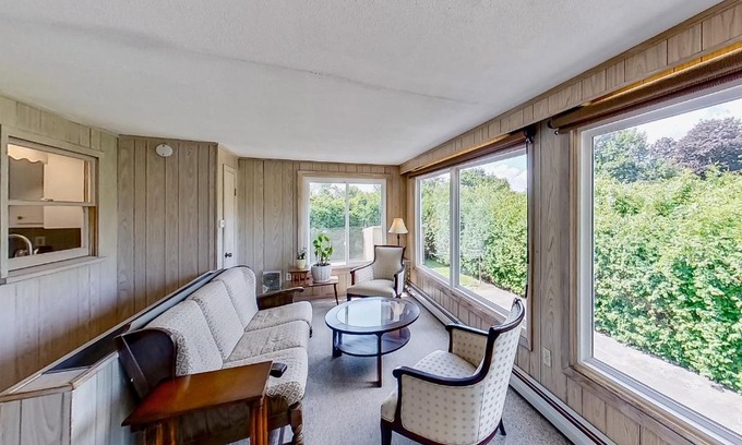 East Haven  Rutland County House | Green Knolls Haven