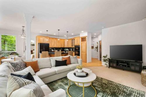 Bull Mountain House | Greenbrooke