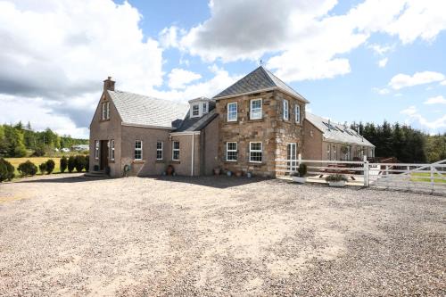 Kelty House | Greenknowes Entire Private Estate