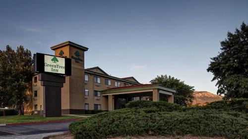Northeast Heights Hotel | GreenTree Inn Albuquerque North I-25