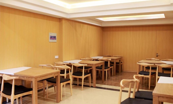 Jiujiang District Hotel | GreenTree Inn Wuhu Fangte Forth Phase Wanchun Fortune Plaza Business Hotel