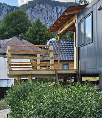 Buces Ski Chalet | Greta Hillside