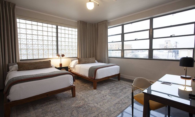 Tyler Hotel | Greyhound Inn