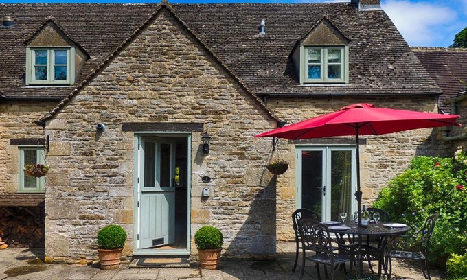 Cold Aston House | Greystones Cottage