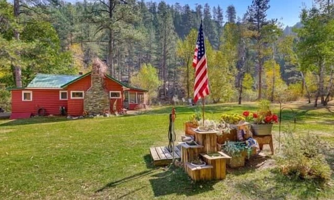 Keystone Cabin | Grizzly Gulch Cabin, Historic