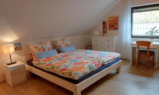 Mechernich Apartment | Große, helle Wohnung mit sonnigem Balkon