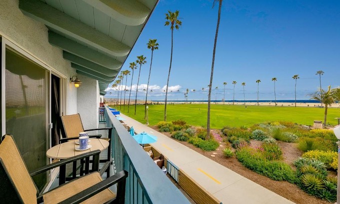 Balboa Peninsula House | Groundswell B