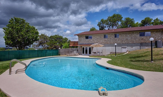 East Oak Hill House | Group-Friendly Ranch Home | Pool, Big Yard & Plenty of Space!