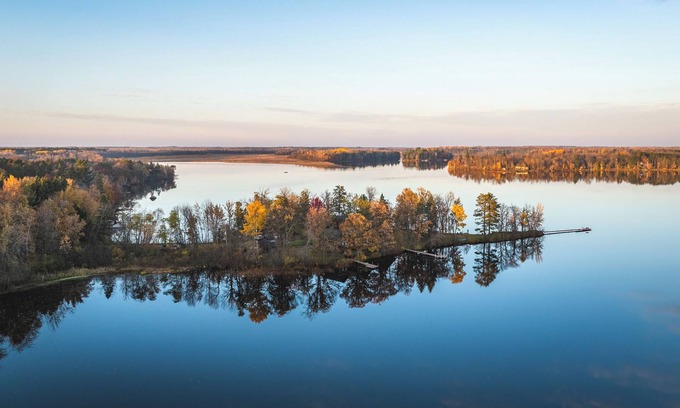 Grand Rapids Cabin | Group Getaway on a Private Peninsula