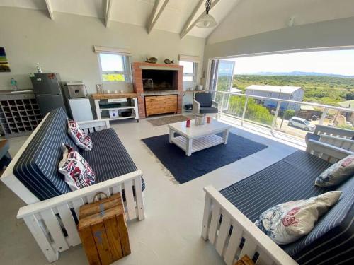 Paradise Beach House | Grys Patrys - 4 Beds Beach Home