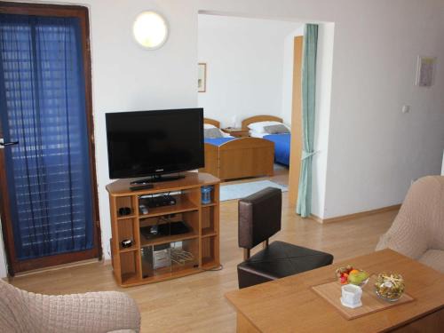 Ploce Apartment | Guest House San Antonio-Comfort One Bedroom Apartment with Balcony no 1