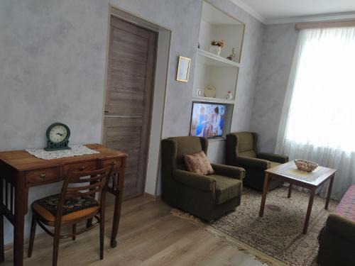 Mirzaani House | Guest House SaNDo