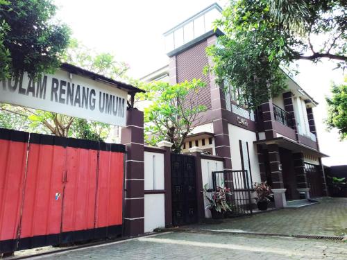 Bekasi House | Guest House Syariah GS Taman Keluarga