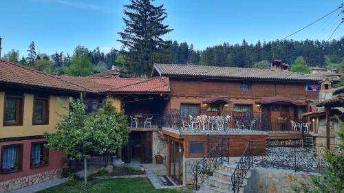 Koprivshtitsa House | Guest House Zlatniyat Telets