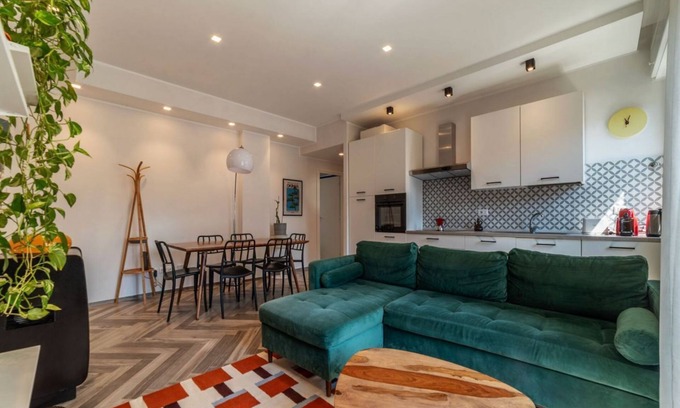 Ostiense Apartment | GuestHost - Colorful Apt in Vintage-Modern Style