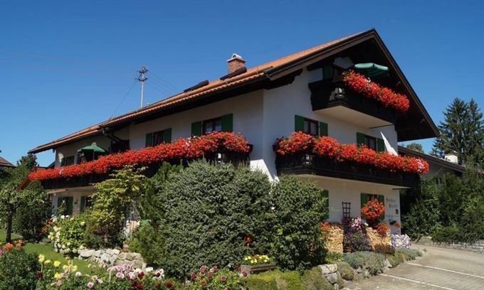 Bad Kohlgrub Apartment | Guesthouse Eisgruber - Apartment (Type C)