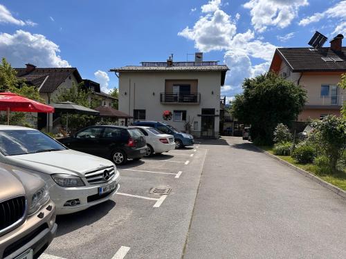 Medvode House | Guesthouse Stremljan Ljubljana