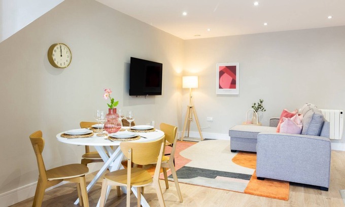 The Liberties Apartment | Guestready Essential - Enchanted in Newmarket Hall