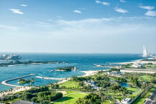 Dubai Media City Apartment | GuestReady - Sea view retreat overlooking The Palm