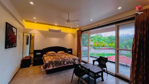 Wai Hotel | Gulmohar Resort & Spa