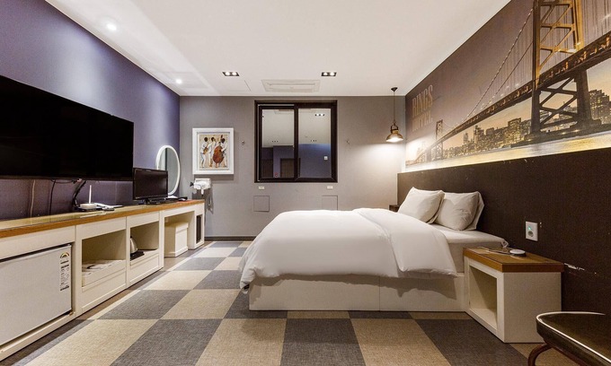 Gunsan Hotel | Gunsan Rings