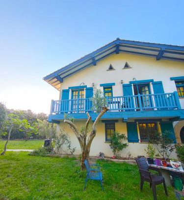 Mutriku Bed & Breakfast | Gurbialde Etxea