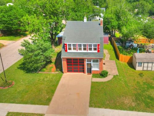 Guthrie House | Guthrie's Historic Firehouse